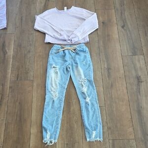 Distressed Light Blue Jeans And Top